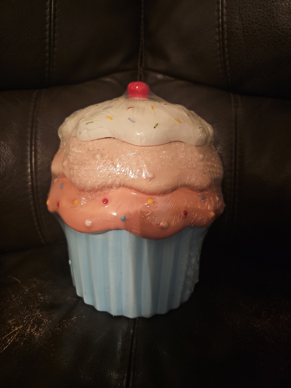 ceramic cupcake cookie jar 10"